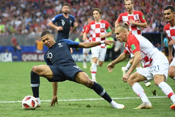 展现出了卓 展现出了卓